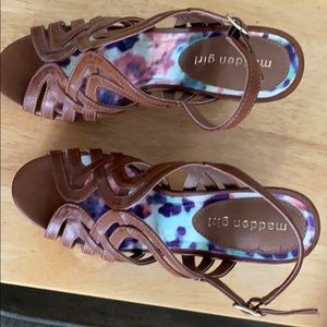 Women’s sandals